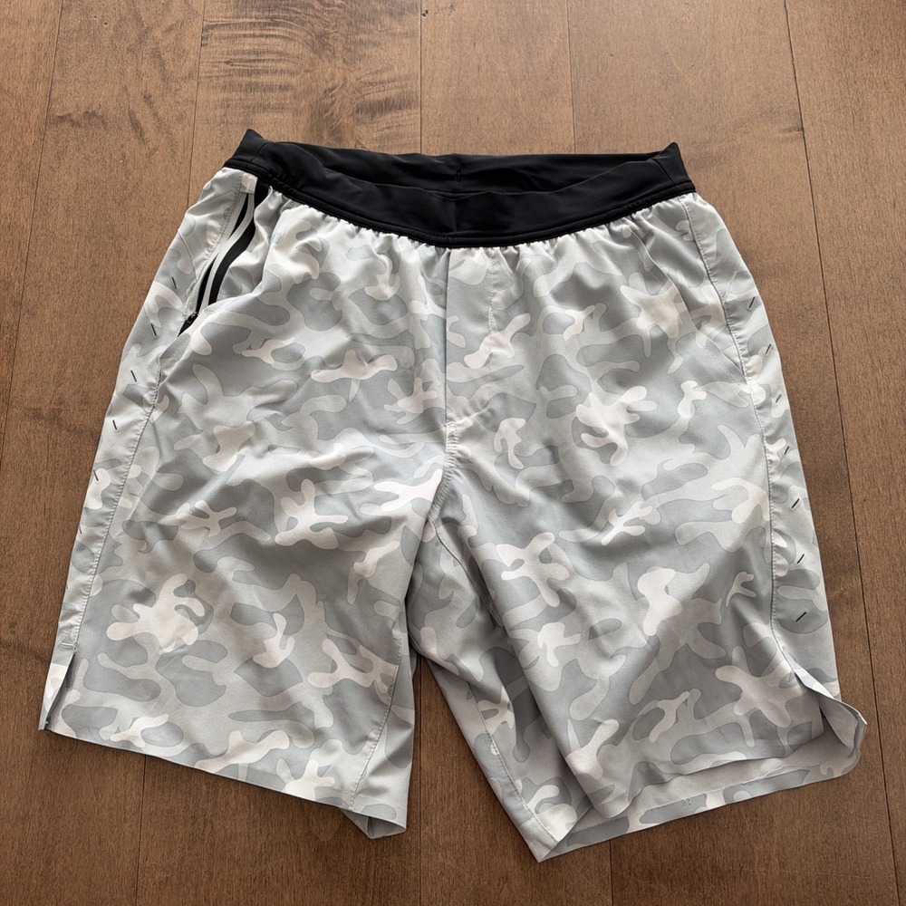 Ten Thousand Interval Training Shorts Mens M Camo Grey 9" Lined Workout Stretch